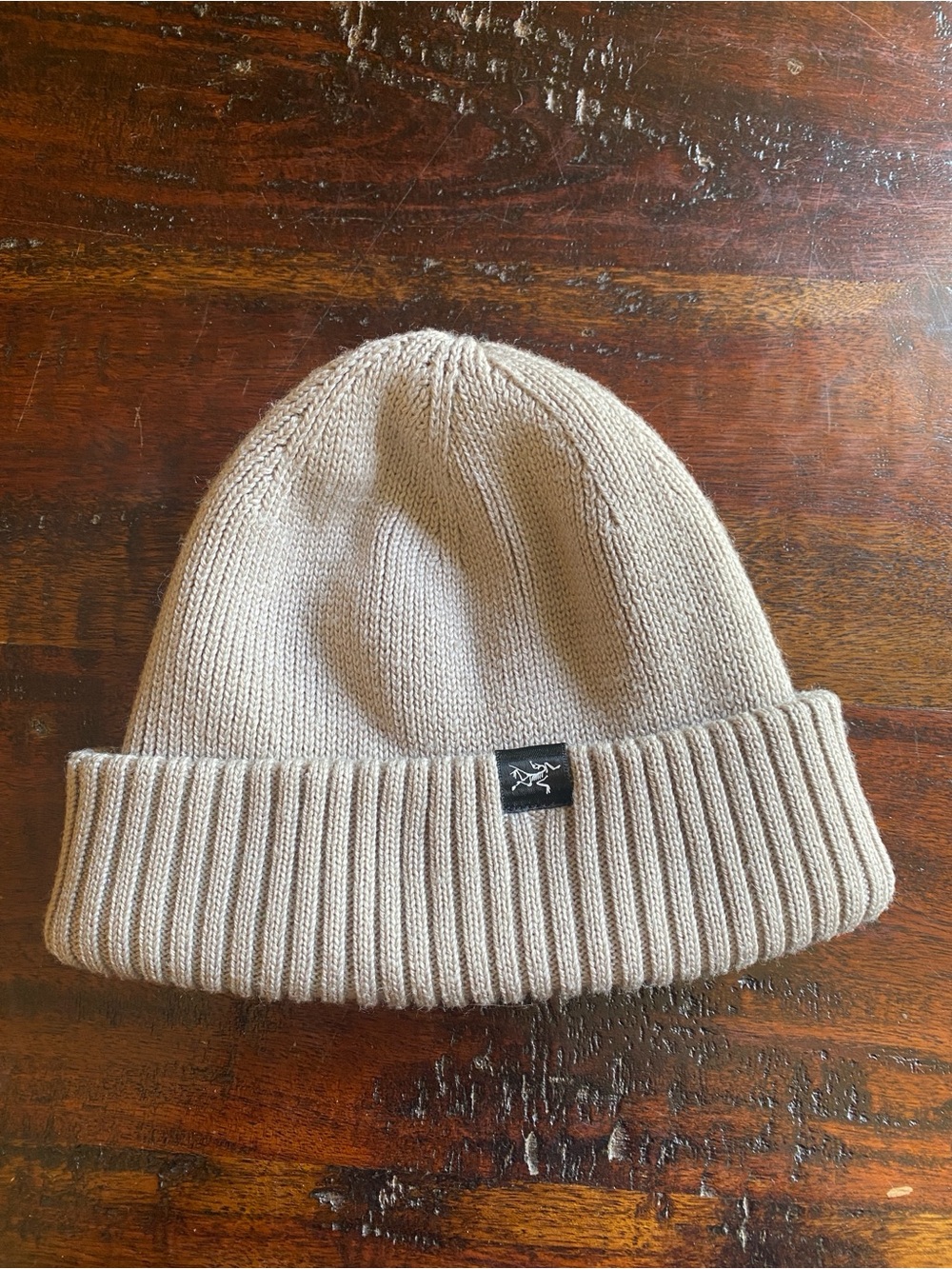 Arc'teryx Mallow Toque in rune beige wool blend beanie hat one size - Picture 2 of 5